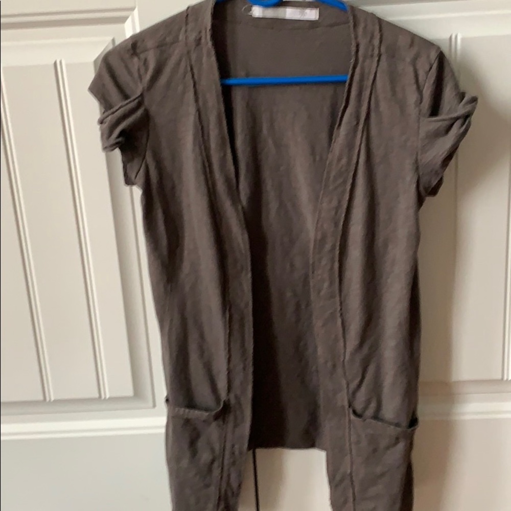 Athleta short sleeve cardigan with accent shoulder